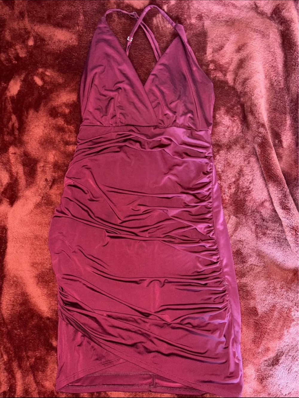Women’s Ruched Plunge Neck Bodycon Dress - Burgundy